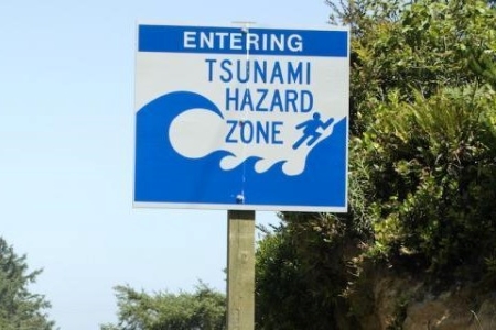 海啸危险区标志